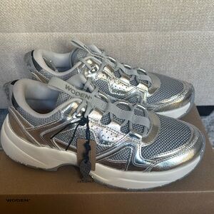 WODEN SIF METALLIC SNEAKER